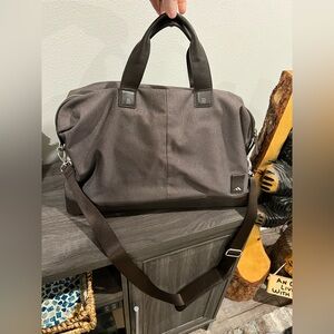 Brenthaven Medina Weekender Bag